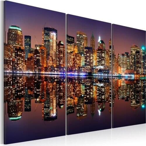 -New York framework reflected in a mirror water-60x40 cm