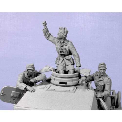 1/35 Scale Unpainted Resin Figure tank crew 3 figures collection figure