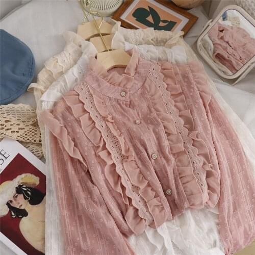 2021 Spring Women Pearl Lace Blouse All-match Sweety Girl Chiffon Shirt Summer Lantern Sleeve Blousas Bottomings Outwear WZ1374