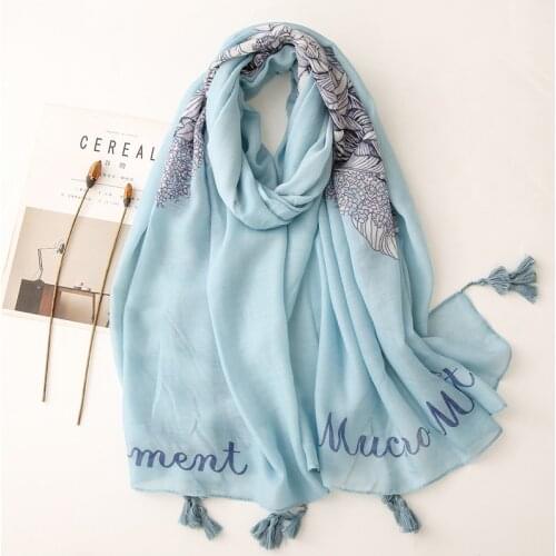 2021 Women Spain Luxury Lovely Floral Tassel Viscose Shawl Scarf Lady Print Soft Wrap Pashmina Stole Bufandas Muslim Hijab Sjaal