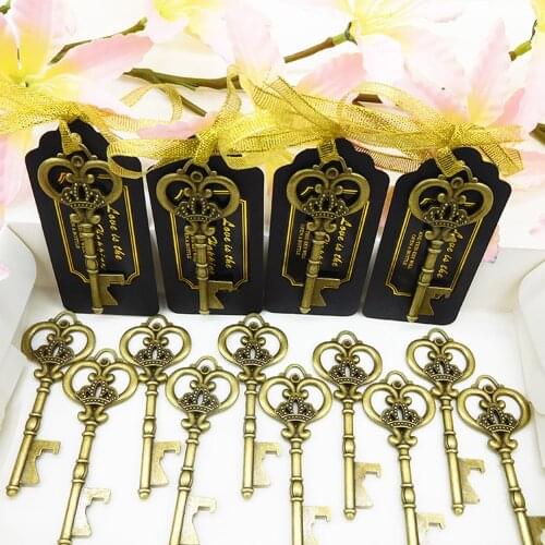 30/50pcs Bottle opener key vintage wedding decoration supplies Kitchen Tool Accessories zinc alloy wedding pendant beer opener