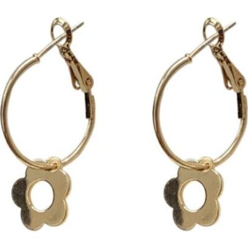 Vintage Ladies Flower Clip Earrings Female Party Gold Earrings European And American Womens Jewelry