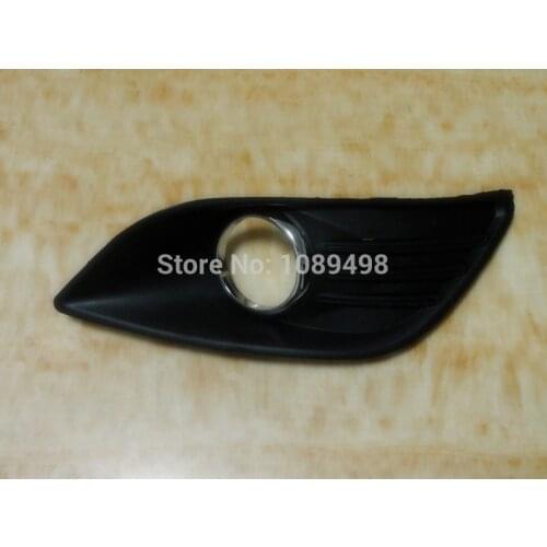 1 PCS RH Right Fog light lamp cover bezel with trim hole for Ford Focus 2 2009-2011 Sedan 4 door