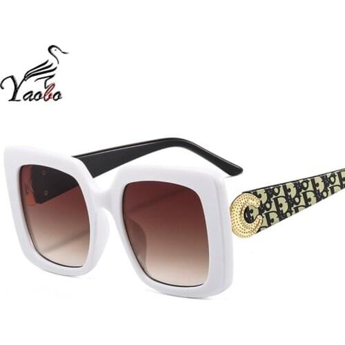 Trend Wild Retro Models Catwalk Cloud Print Sunglasses Modern Red Square Sun Glasses Female Luxury Leopard Eyewear
