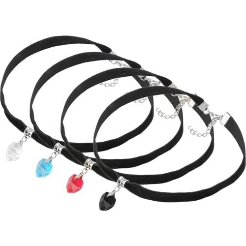 NEW Velvet Ribbon Love Choker Necklace Gothic Handmade Charm Love Heart Pendant Gothic Emo for Women Collares Mujer