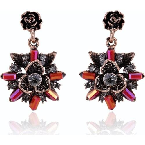 LUBOV 1 Pair Gorgeous Black Flower Pendant Drop Earrings Gothic Crystal Rhinestone Metal Alloy Piercing Earrings Women Jewelry