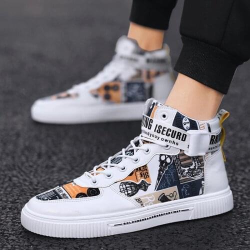 High-top PU Leather Running Man Sneakers Sneakers Men Shoes Sport Mens Sports Shoes White Yellow Bascket Aquatic Boty B-853