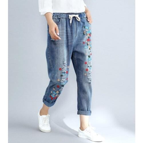 Harajuku Elastic Waist Floral Embroidery Boyfriend Ripped Jeans Women Streetwear Denim Harem Pants Jeans Femme Plus Size