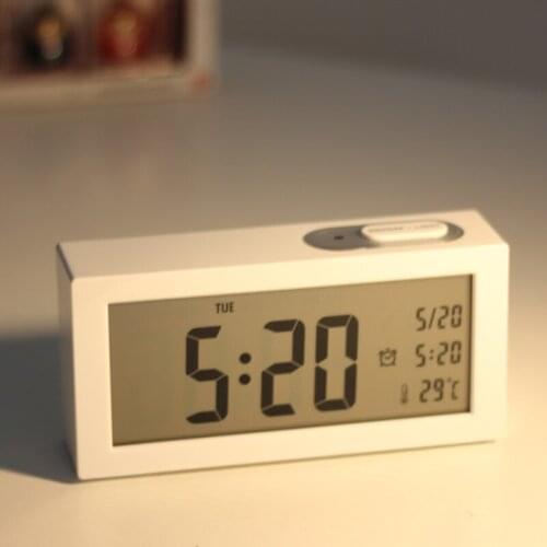Nordic Minimalist Luminous Electronic Digital Alarm Clock Personality Creative Silent Alarm Clock Home Kids Bedroom Decor MM60NZ