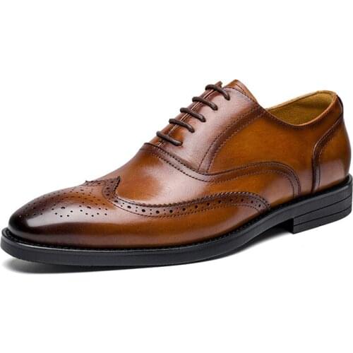 2021Mens Dress Shoes Oxfords Brogue Sewing Three Splice Style Genuine Leather Low Heel Rubber Spring Fall Popular Gentry