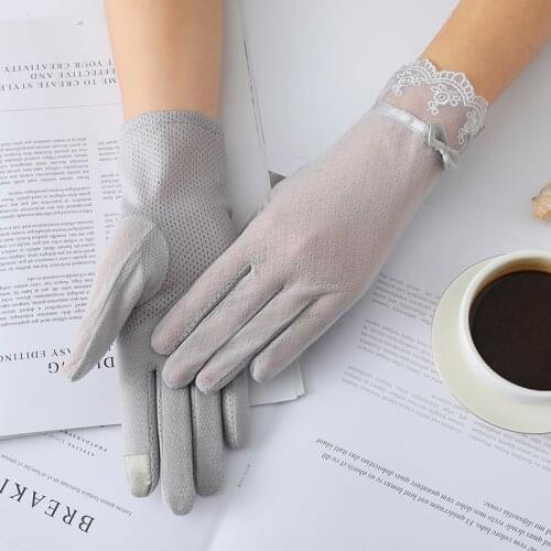 Sexy Lace Touch Screen Non-slip Viscose Driving Gloves Summer Women Thin Short Ice Silk UV Sunscreen Pearl Flowers Bow Glove J54