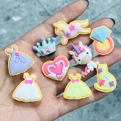 20Pcs/Lot Unicorn Skirt Cat Crown Resin Cabochons Accessories For Hair Clothing Shoes Planar Scrapbook DIY Home Decoration