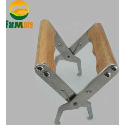 1 Pcs Bee Hive Frame Holder Lifter Capture Grip Tool Nest Box Jig Beehive Equipment Bee Feeder Drinking Cellular Basis