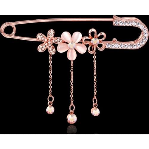 Miss JQ Brooches Bow On Clothes