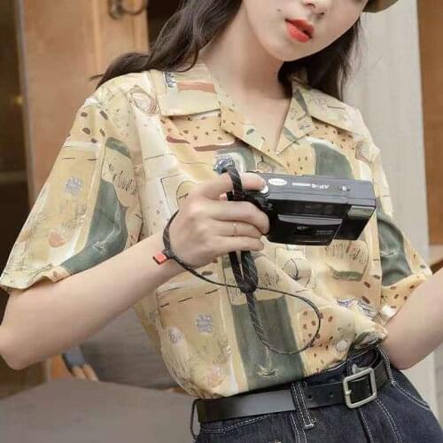 Retro short-sleeved shirt woman ins printing student wild loose polyester suit collar all-match button sunscreen shirt