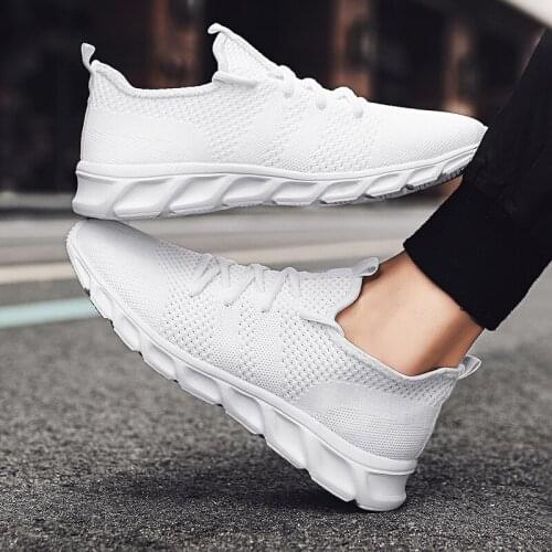 Summer Mesh Light Men Running Shoes Comfortable Breathable Mens Trendy Sneakers Jogging Training Men White Casual Sport Shoes