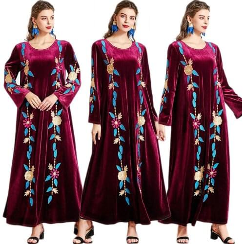 Muslim Velvet Long Dress Women Embroidery Ethnic Abaya Islamic Clothing Winter Warm Maxi Robe Middle East Dubai Kaftan Loose New