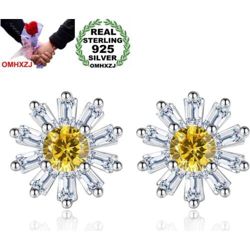OMHXZJ Wholesale Personality Fashion Sweet Woman Girl Gift White & Yellow Sakura Daisy 925 Sterling Silver Stud Earrings YS468