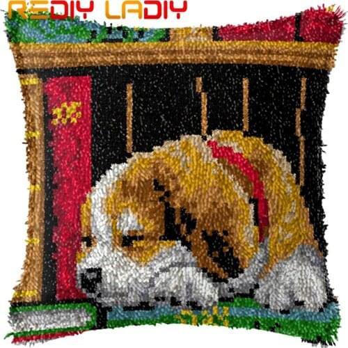 Latch Hook Cushion Sleeping Puppy Pillow Case Printed Color Canvas Acrylic Yarn Latched Hook Pillow Crochet Cushion Cover Kits