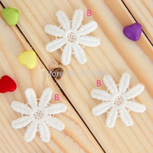 50pcs/lot 2.8CM Beautiful Wedding Dress Decorated Flower Applique Sew On Lace appliques patch