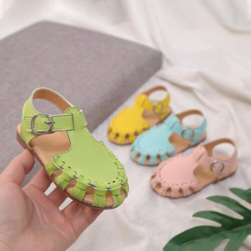 Sandals Girls Weave Hollow Out Summer Shoes Kids Solid Pvc Soft Leather Wearable No-Slip Hook Loop Princess Sandals for Children