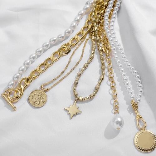 2020 New Boho Gold Gothic Pearl Statement Necklace Long Twist Chains Heart Beads Chocker Women Layered Pendant Necklace