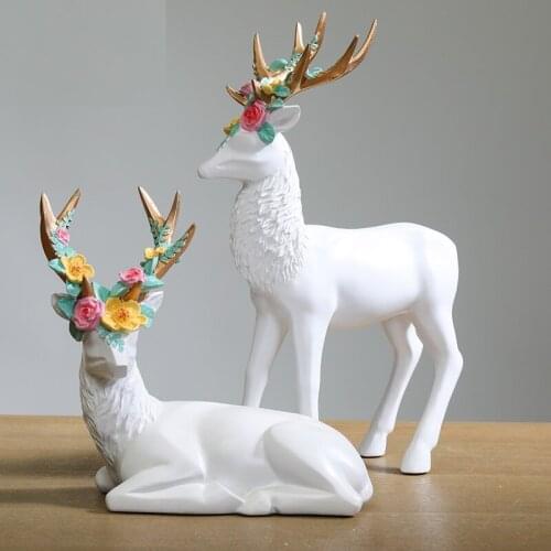 WU CHEN LONG Nordic Ayaka Deer Art Sculpture Elk Statue Creative Resin Craft Show Window Living Room Decorations For Home R3500