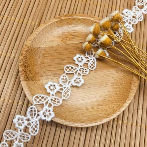 1Yards Best Selling Embroidery Lace Fabric Flower Lace Fabric Cotton Lace Trim 1.6cm Ribbon Guipure Crafts Sewing Applique LQ36