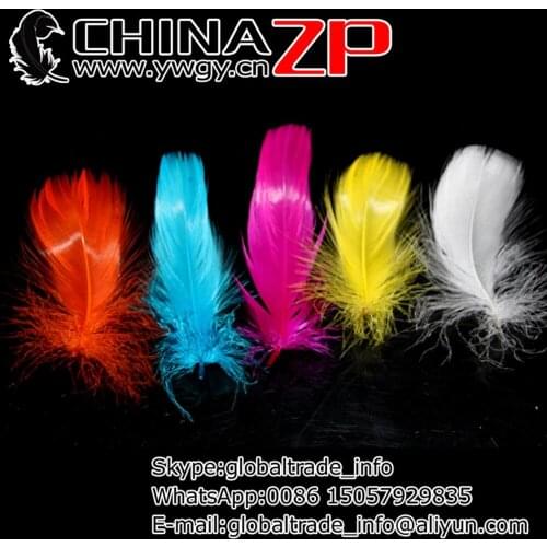Made in CHINAZP Factory 200pieces/lot Good Quality Dyed Mix Color Goose Nagoire Loose Feathers for Party Decorations
