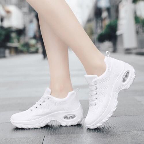 Women Shoes 2021 New Fashion Solid Color Women Sneakers Lace-up Mesh Breathable Casual Shoes Woman Sneakers Tenis Feminino