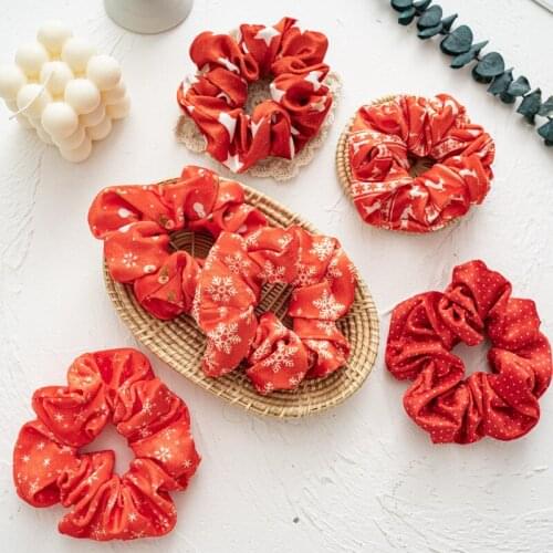 Christmas Flannel Scrunchies for Women Girls Fashion Christmas Snowflake Deer Ornaments Hair Ring Velvet Ponytail Holder