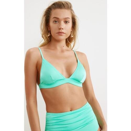 Trendyol Cinnamon Triangle Bikini Top TBESS21BU0188