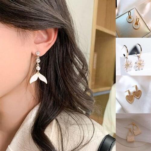 High Quality Crystal Fish tail Pendant Earrings for Women Girls Korean Rhinestone Geometric Charms Stud Ear Jewelry Gifts