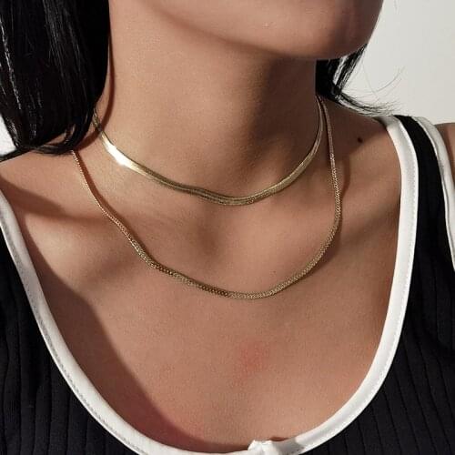2 Pcs/Set Sexy Multilayered Snake Link Chain Choker Necklace for Women Vintage Metal Simple Clavicle Chain Necklace Jewlery Gift