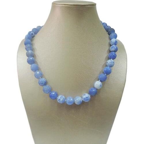 Top fashion necklace with nice clasp