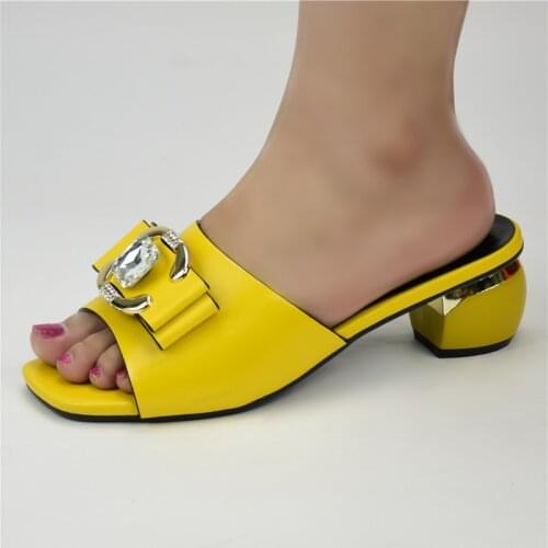 Latest Yellow African Women Wedding Shoes Good Quality Elegant Italian Women Shoes with Metal decoration 37-43 D14-13