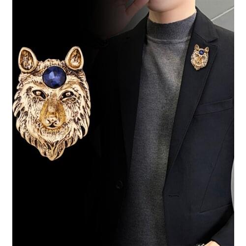 New Animal Wolf Brooch Pin Metal Rhinestone Badge Suit Coat Collar Corsage Lapel Pins Vintage Jewelry Gifts for Men Accessories
