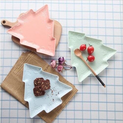 Xmas Tree Tray Cake Fruit Candy Dessert plates Ceramic Dishes Colorful Salad Porcelain Christmas plates Tableware Dinnerware 1pc