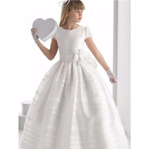 Fashion Flower Girl Dresses Charming White Ivory Short Sleeve Satin Floor Length Girls Pageant Dresses First Communion Dresses