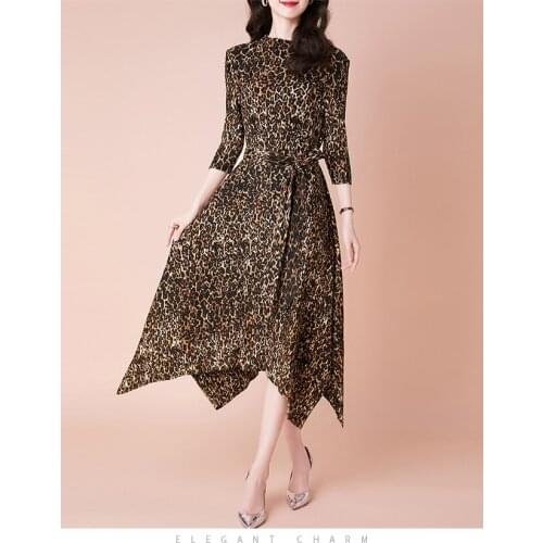 HOT SELLING Miyake three quarter stand collar fold Leopard print Lace Pleated dress fashion IN STOCK
