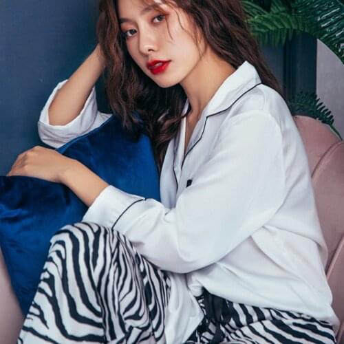 Pajamas Womens Spring and Summer New Long-sleeved Trousers Two-piece Suit Ice Silk Cute Black and White Pattern Home Service