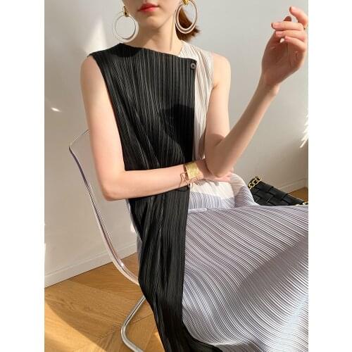 Miyake pleated contrast dress women 2021 summer sleeveless button dress Korean fashion aesthetic clothes