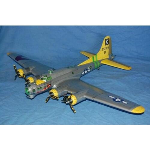 1:47 Scale Boeing B-17 Flying Fortress Heavy bomber Handcraft Paper Model Kit