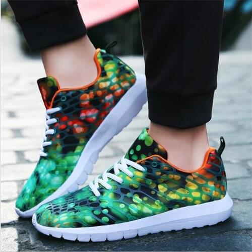 Spring and summer new student breathable sports shoes womens shoes Korean version of the tide camouflage mesh mens casual shoe