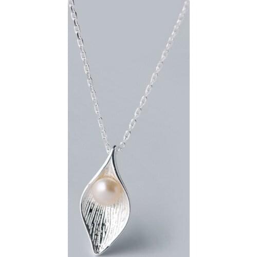 MloveAcc Brand 925 Sterling Silver Leaf Shape Unique Design Pearl Necklace Bohemian Style Jewelry for Women Retro style