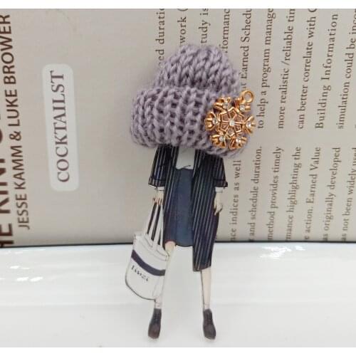 New Acrylic Badges Fashion Brooches for Woman Wool Hat Snowflake Brooch Pins Girl Christams Gifts Fashion Jewelry Accessories