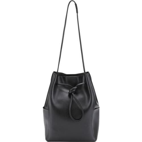 Korean Version Simple Son Mother Bag Net Red Large Capacity Bucket Bag Leisure Fashion Magnetic Buckle Single Shoulder Messenger