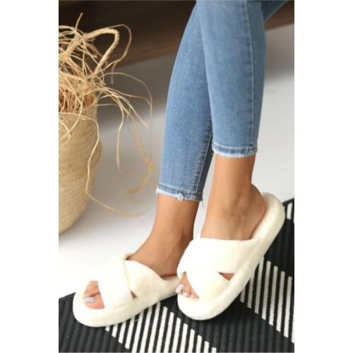 Fur Slippers Women İndoor Slides Home Furry Flat Sandals Female Cute Fluffy House Shoes Woman Brand Luxury 2020