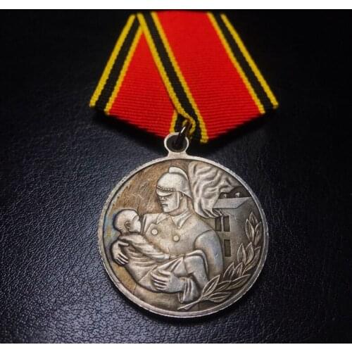 Soviet Union Fire Fighting Hero Medal Weak Bodies Children Strong Physiques Firefighters Greatness Glory Badge Replica