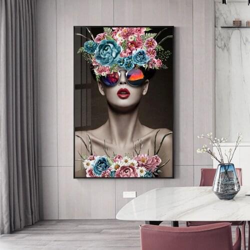 Flowers Woman Poster Modern Abstract Canvas Painting Nordic Posters and Prints Wall Art Pictures for Living room Home Decor